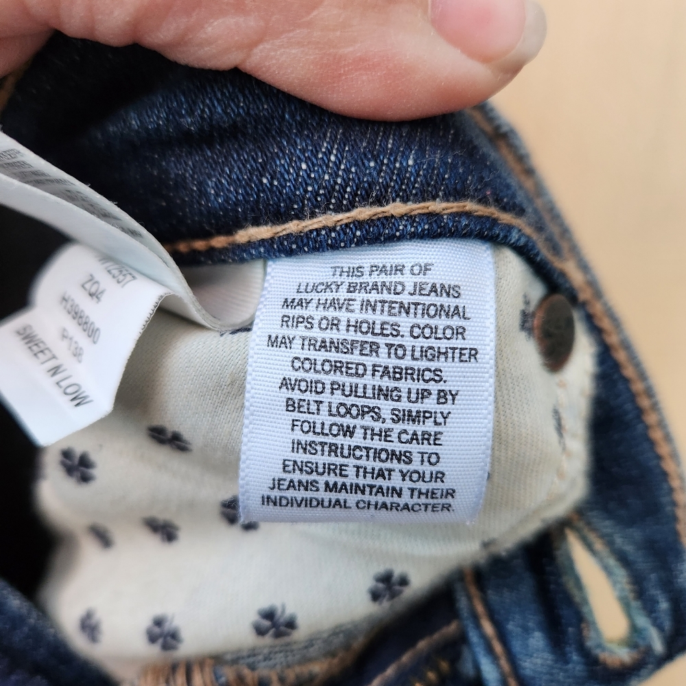 Lucky Brand Sweet'N Low Bootcut Jeans - Picture 12 of 13
